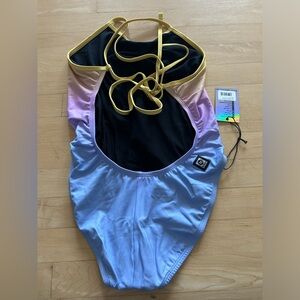 Brand new Jolyn Jackson suit size 34